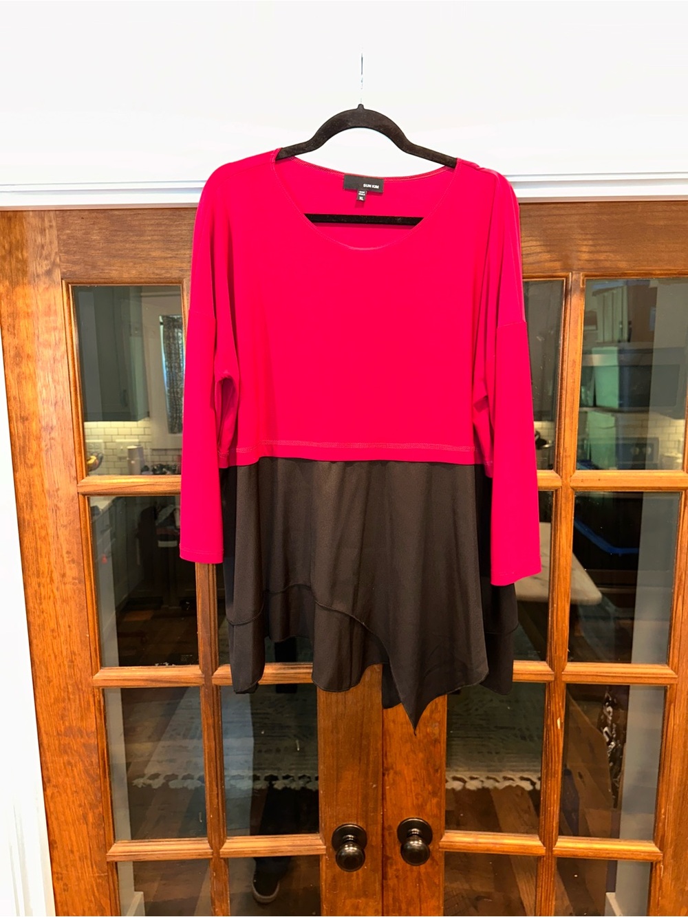 Sun Kim Size XL Colorblock Long Sleeve Tunic Asymmetrical Top - Hot Pink & Black